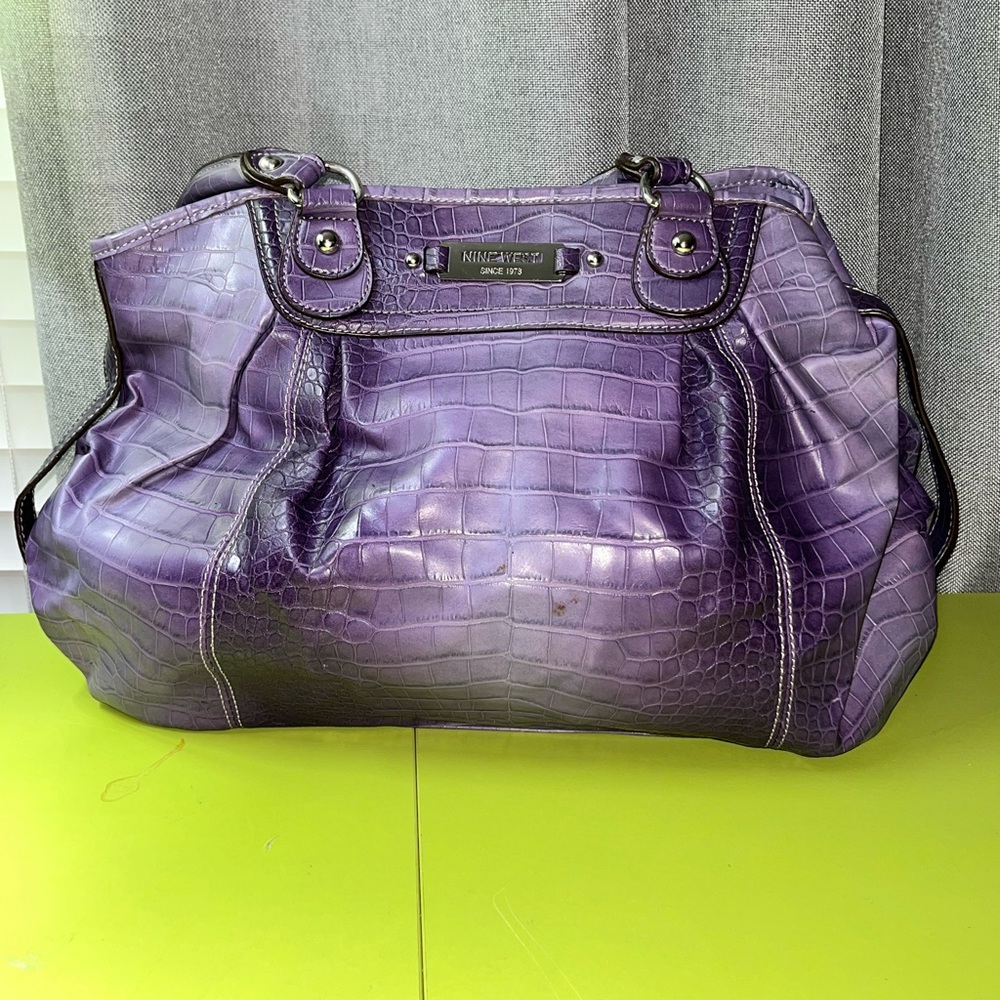 Vintage Nine West Purple Croc Style Leather Bag